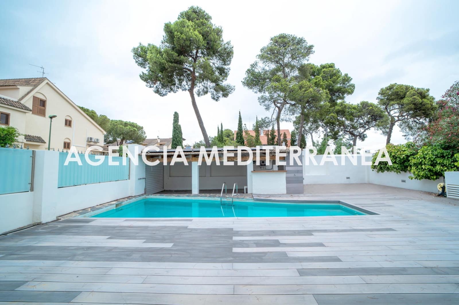 5 soveværelse Villa til salg i Rocafort med swimmingpool garage - € 1.265.000 (Ref: 9154031)