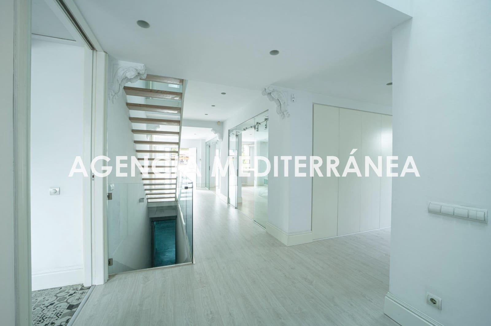 5 soveværelse Villa til salg i Rocafort med swimmingpool garage - € 1.265.000 (Ref: 9154031)