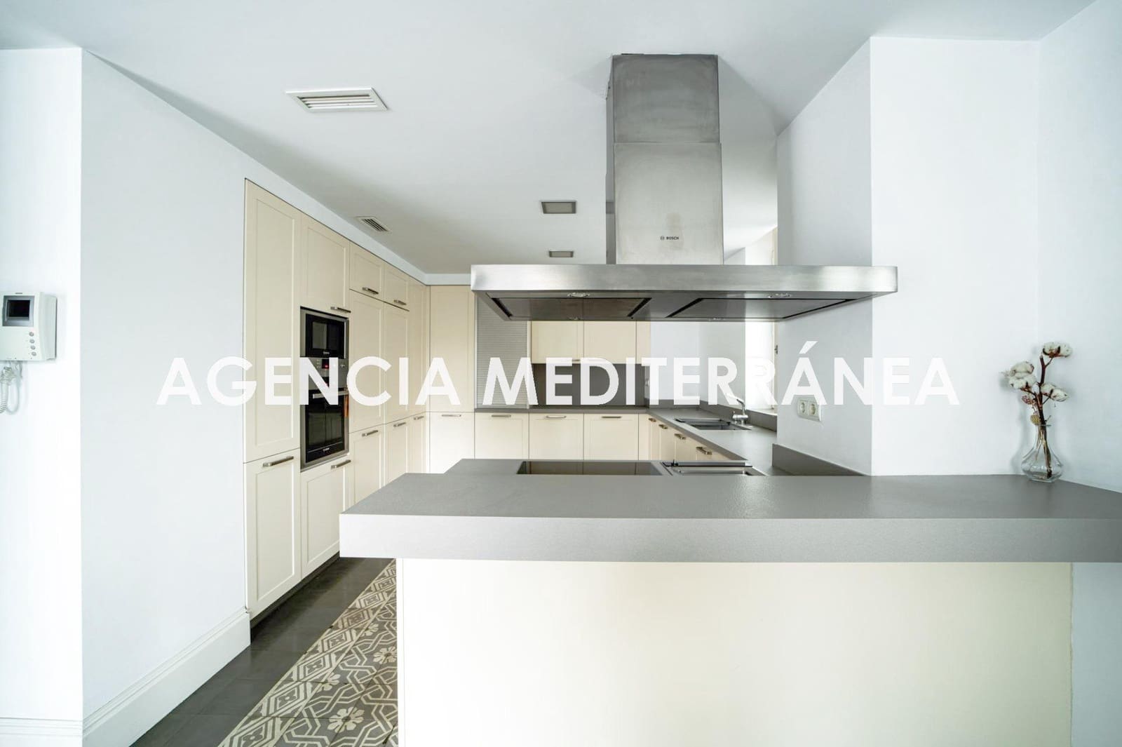 5 soveværelse Villa til salg i Rocafort med swimmingpool garage - € 1.265.000 (Ref: 9154031)