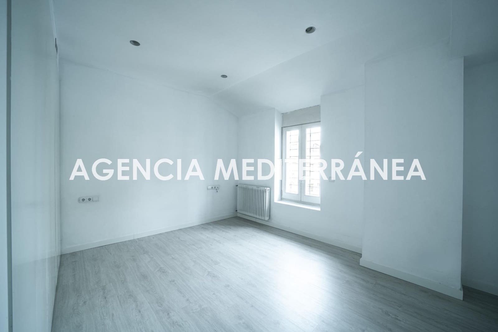 5 soveværelse Villa til salg i Rocafort med swimmingpool garage - € 1.265.000 (Ref: 9154031)