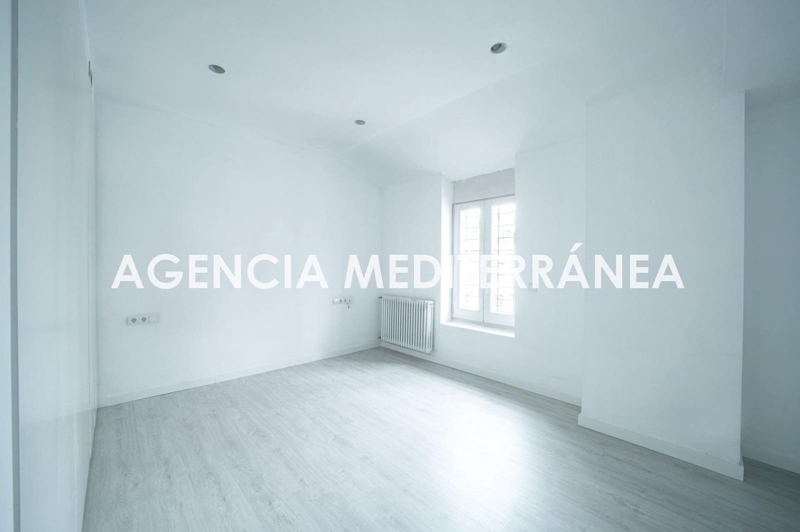 5 soveværelse Villa til salg i Rocafort med swimmingpool garage - € 1.265.000 (Ref: 9154031)