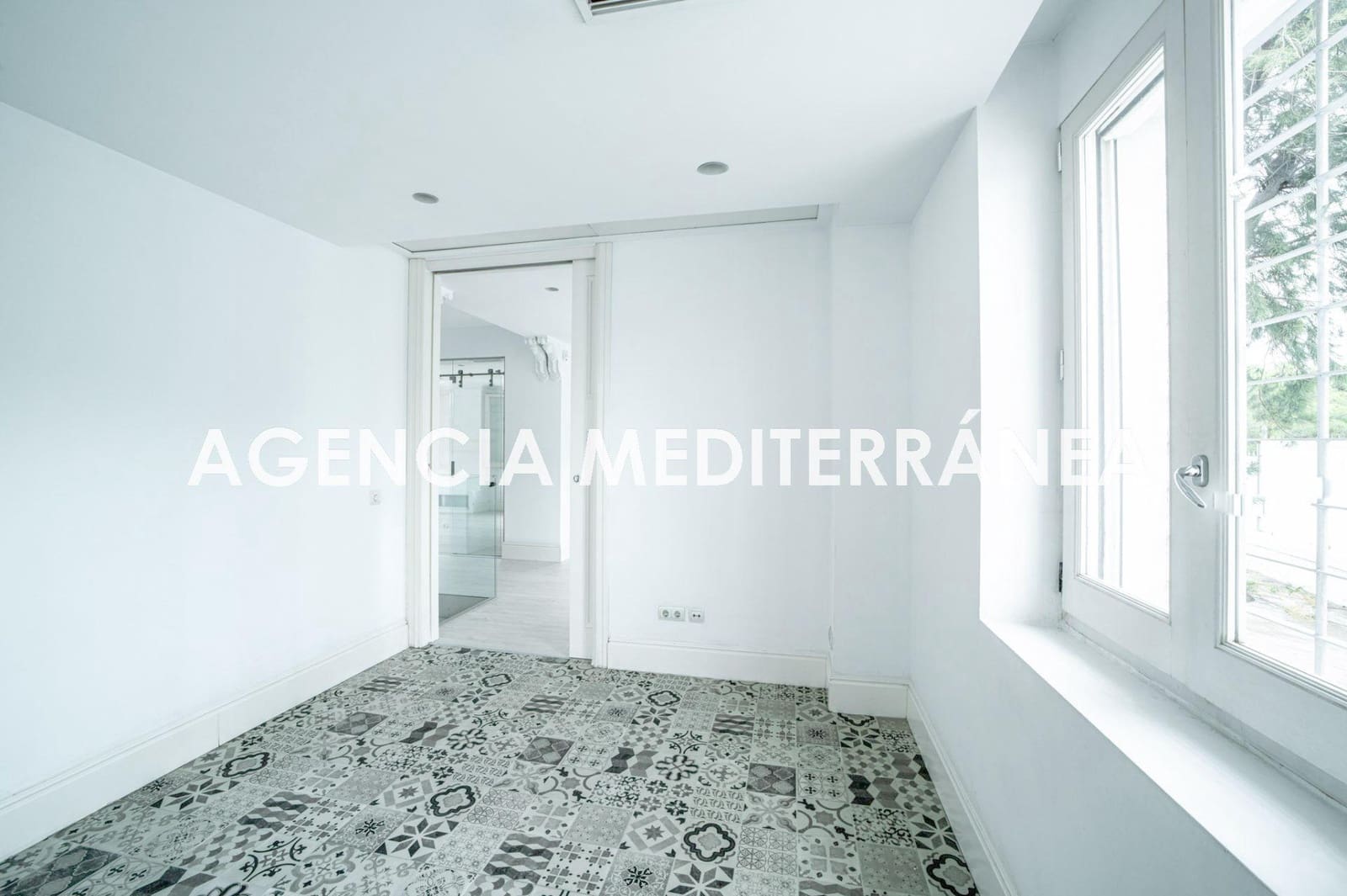 Chalet de 5 habitaciones en Rocafort en venta con piscina garaje - 1.265.000 € (Ref: 9154031)