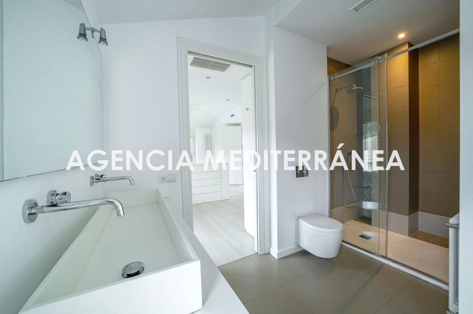 Chalet de 5 habitaciones en Rocafort en venta con piscina garaje - 1.265.000 € (Ref: 9154031)