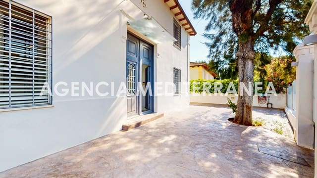 Chalet de 5 habitaciones en Rocafort en venta con piscina garaje - 1.265.000 € (Ref: 9154031)