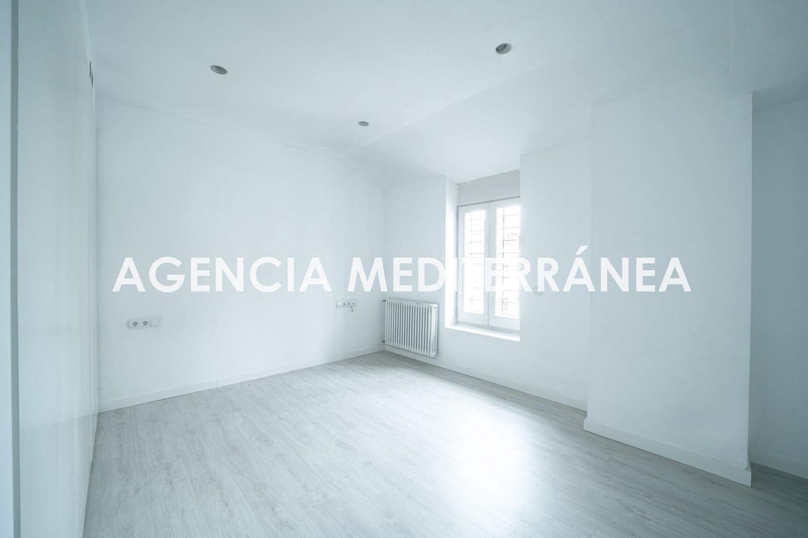 5 quarto Moradia para venda em Rocafort com piscina garagem - 1 265 000 € (Ref: 9154031)