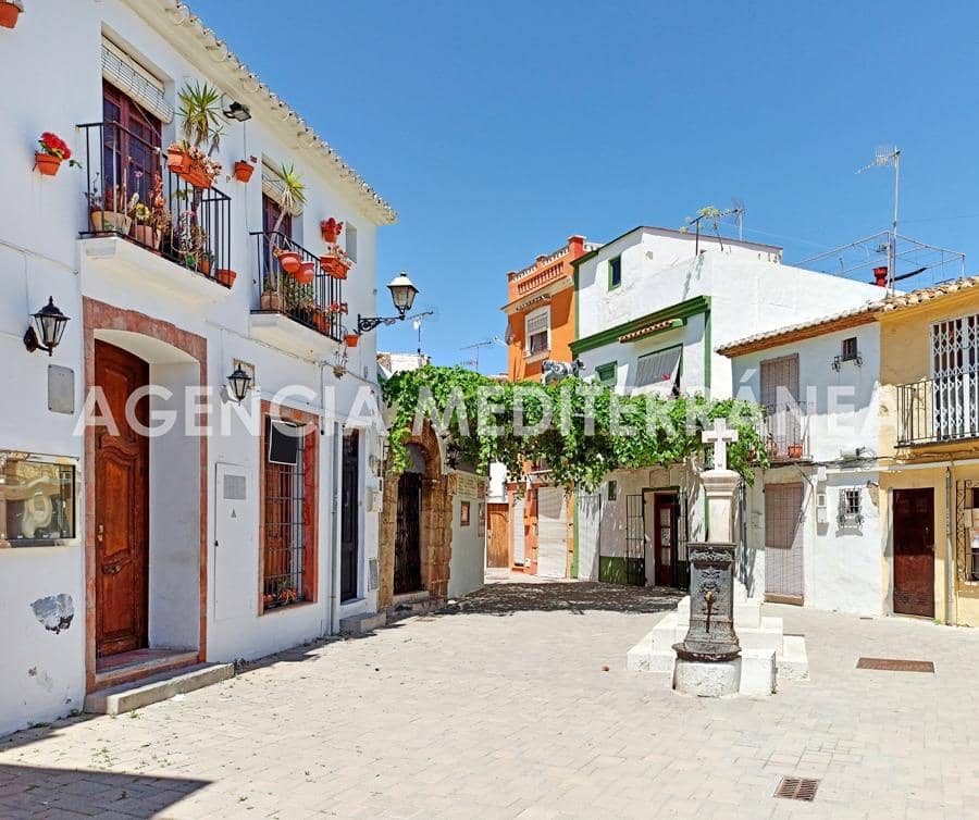 3 Zimmer Apartment zu verkaufen in Denia mit Pool Garage - 610.000 € (Ref: 9174581)