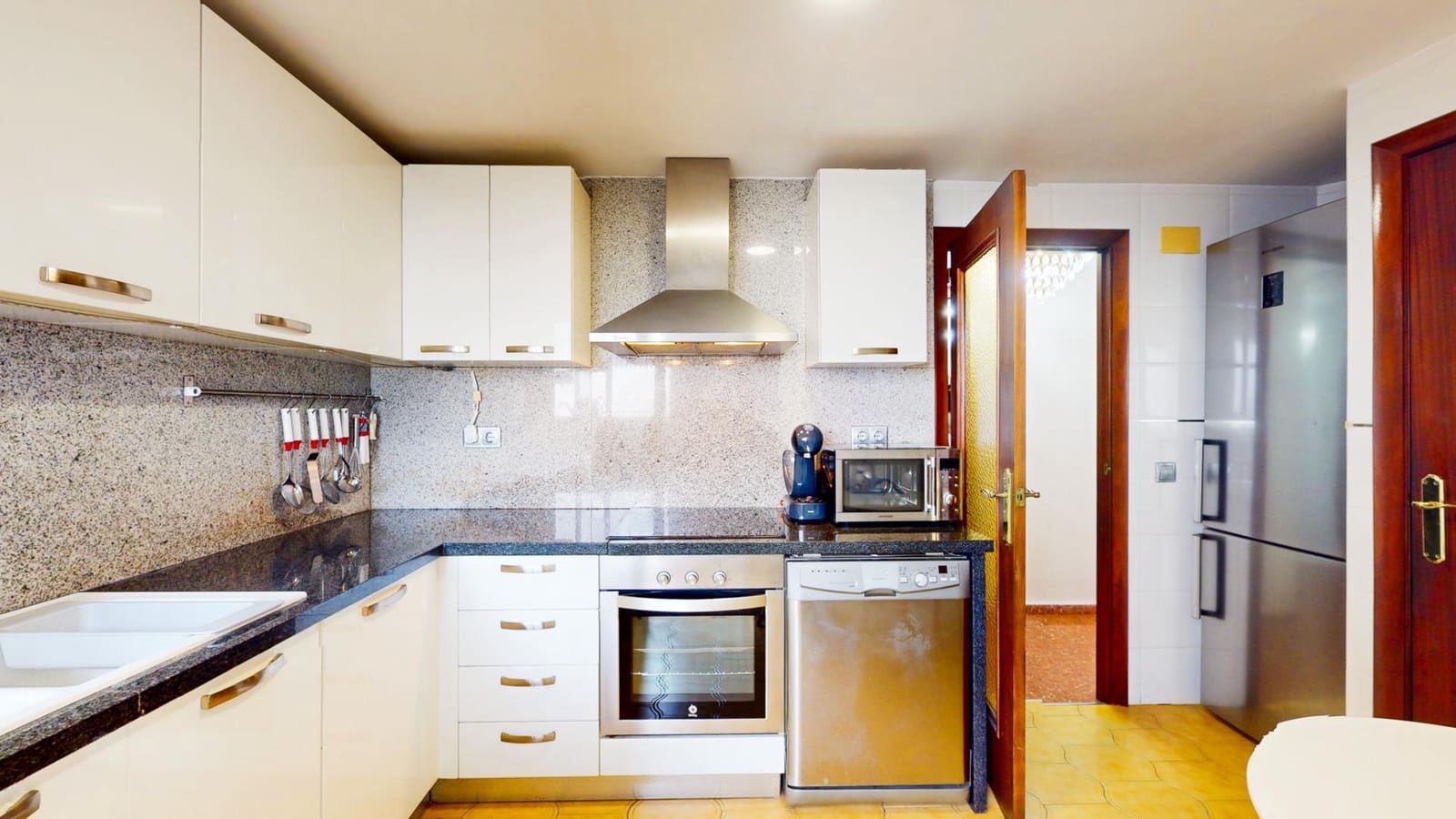 4 sovrum Lägenhet till salu i Gandia med garage - 220 000 € (Ref: 9217480)