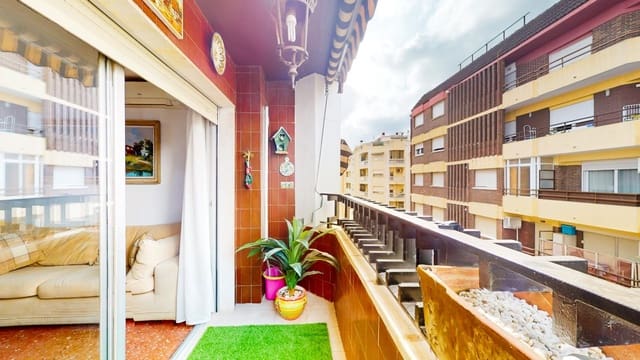 4 sovrum Lägenhet till salu i Gandia med garage - 220 000 € (Ref: 9217480)