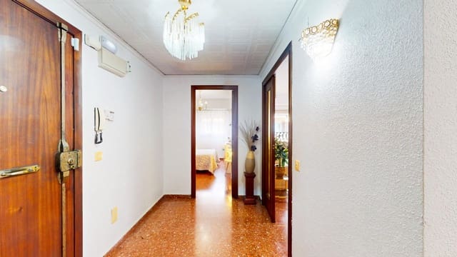 4 sovrum Lägenhet till salu i Gandia med garage - 220 000 € (Ref: 9217480)