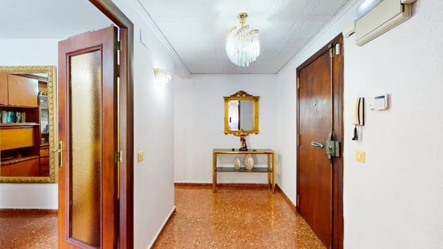 4 quarto Apartamento para venda em Gandia com garagem - 220 000 € (Ref: 9217480)