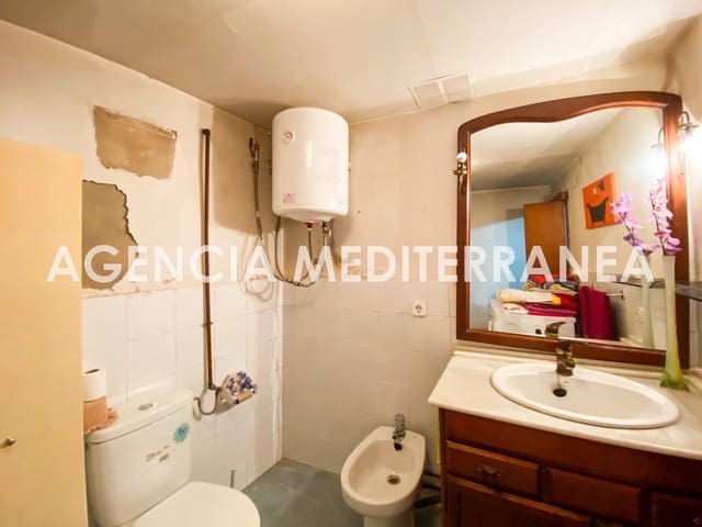 4 bedroom Townhouse for sale in Alpuente - € 89,000 (Ref: 9240043)