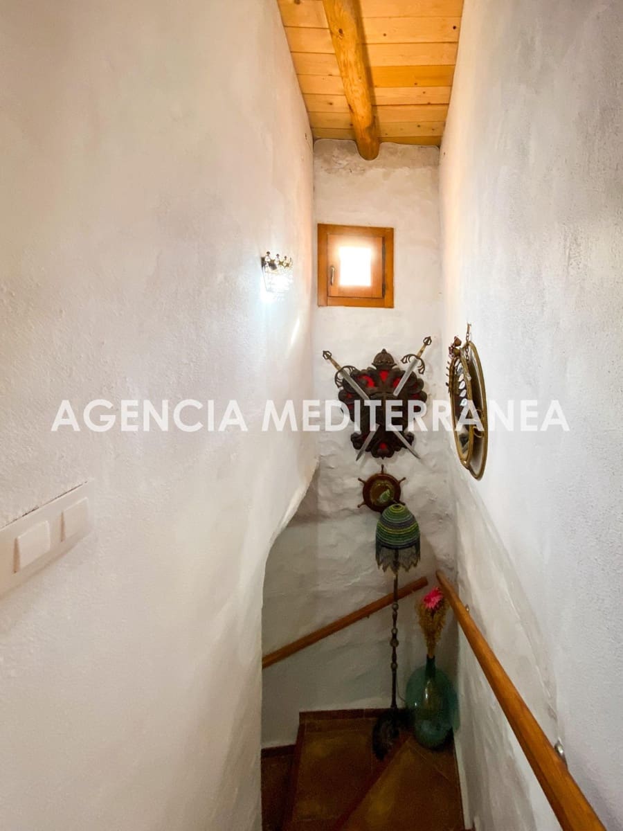 4 soveværelse Byhus til salg i Alpuente - € 85.000 (Ref: 9240043)