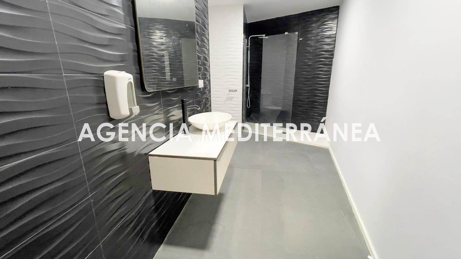 2 soveværelse Lejlighed til salg i Valencia by - € 325.000 (Ref: 9247368)