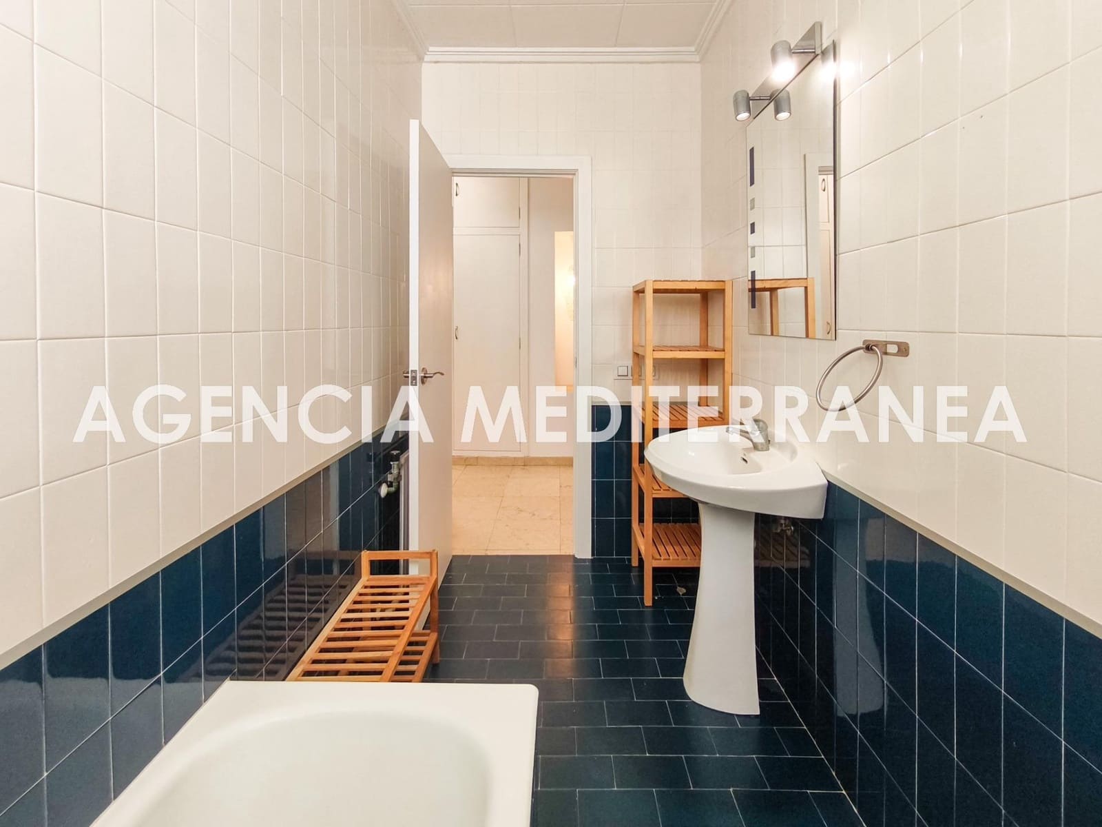 3 soveværelse Lejlighed til leje i Valencia by - € 1.200 (Ref: 9252074)