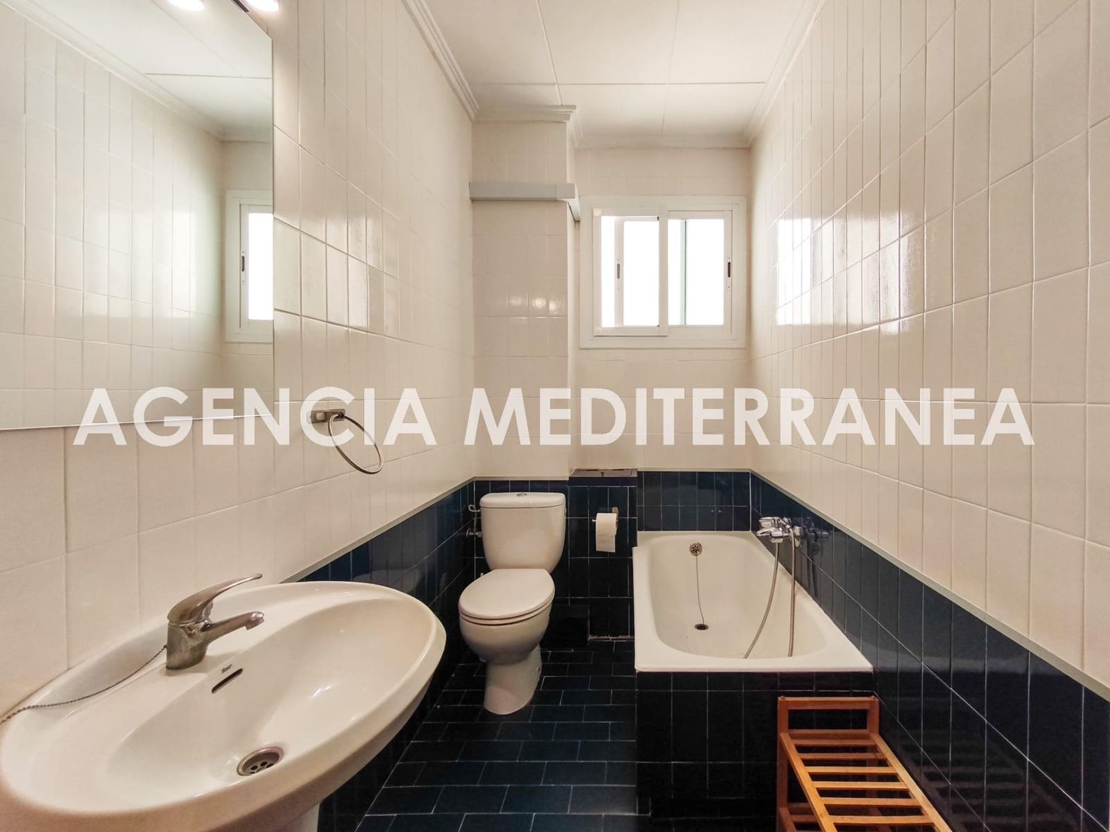 3 soveværelse Lejlighed til leje i Valencia by - € 1.200 (Ref: 9252074)