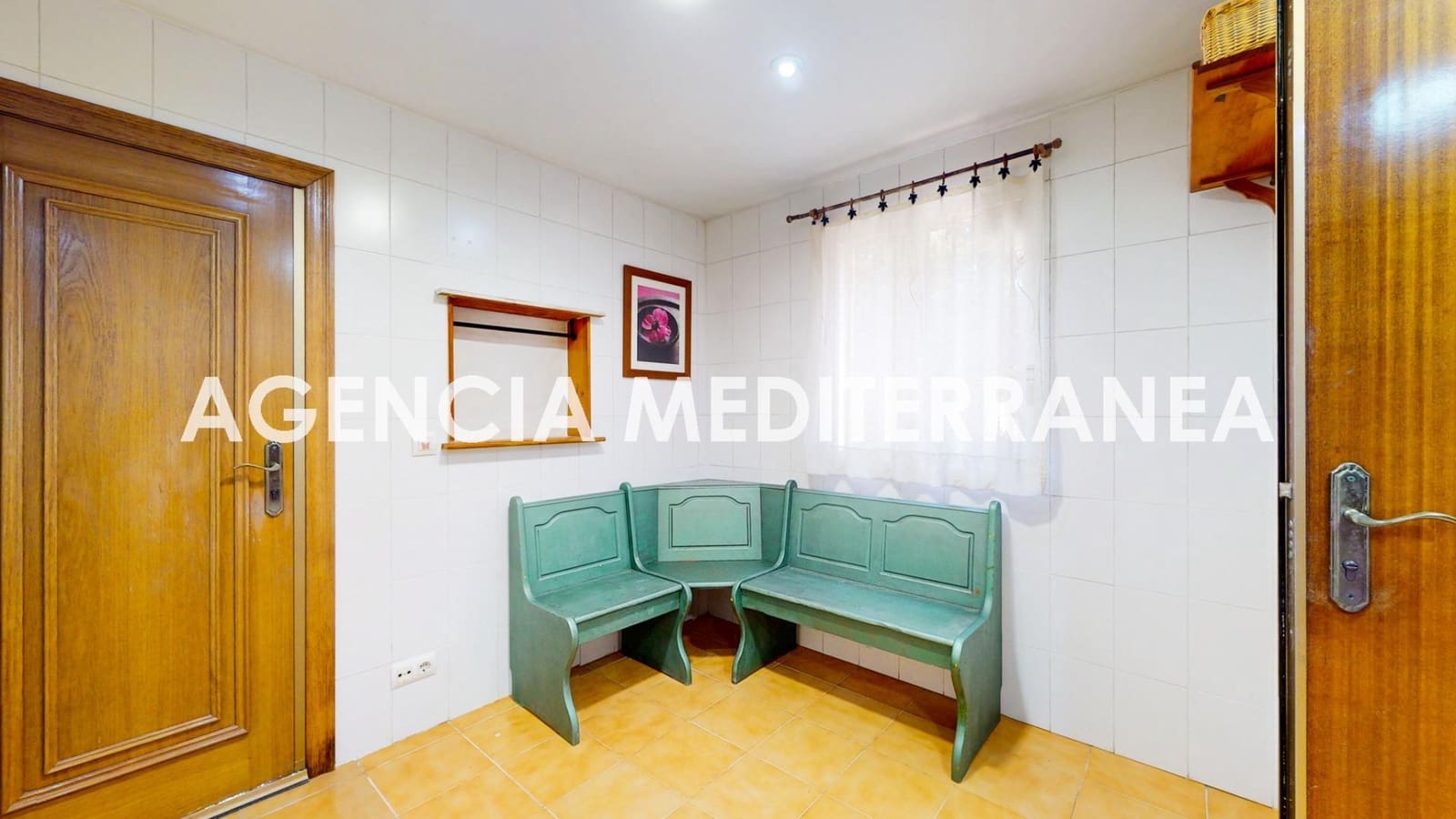 5 soveværelse Semi-Rækkehus til salg i La Canada med swimmingpool garage - € 449.000 (Ref: 9264652)