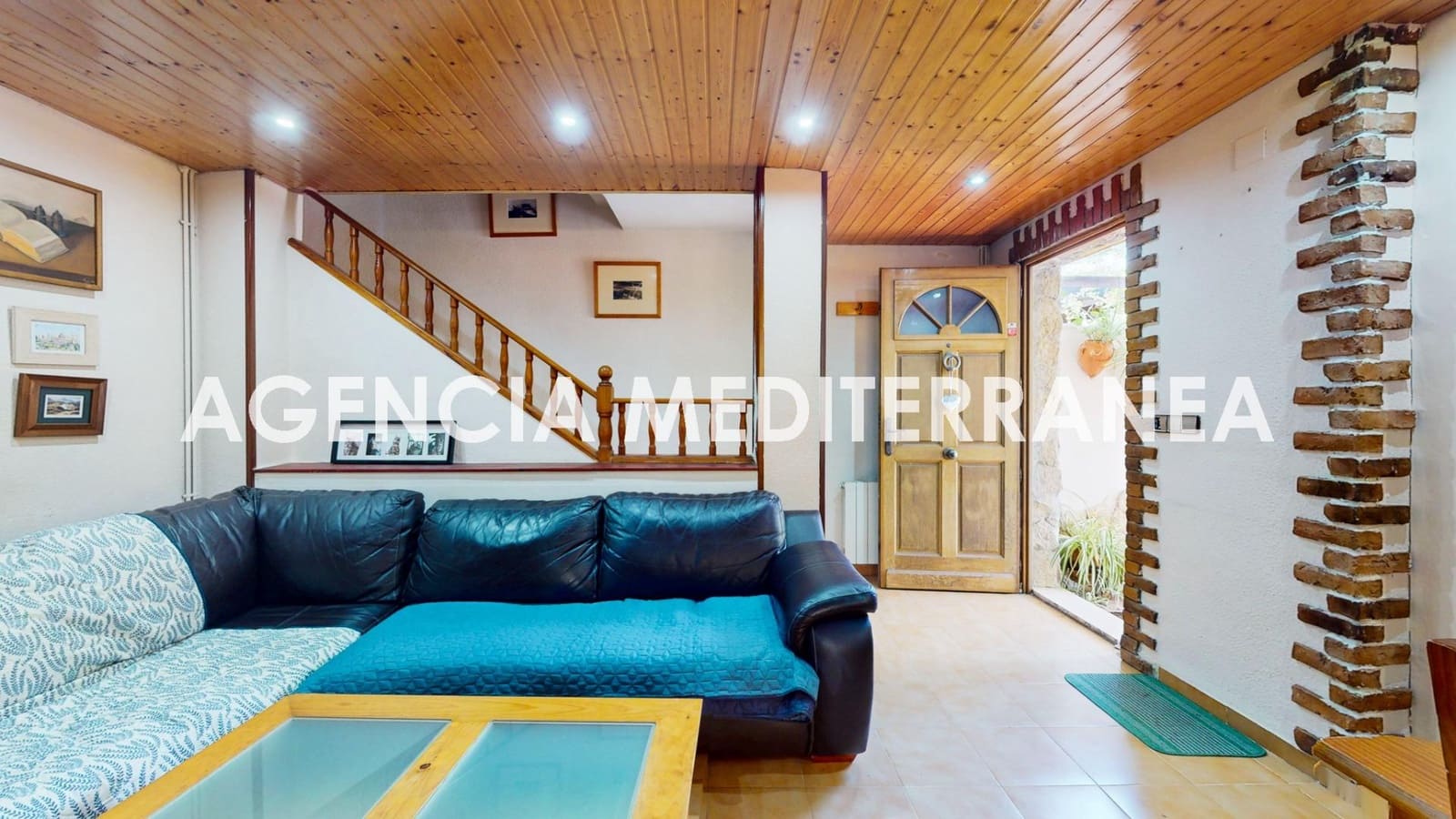 5 soveværelse Semi-Rækkehus til salg i La Canada med swimmingpool garage - € 449.000 (Ref: 9264652)