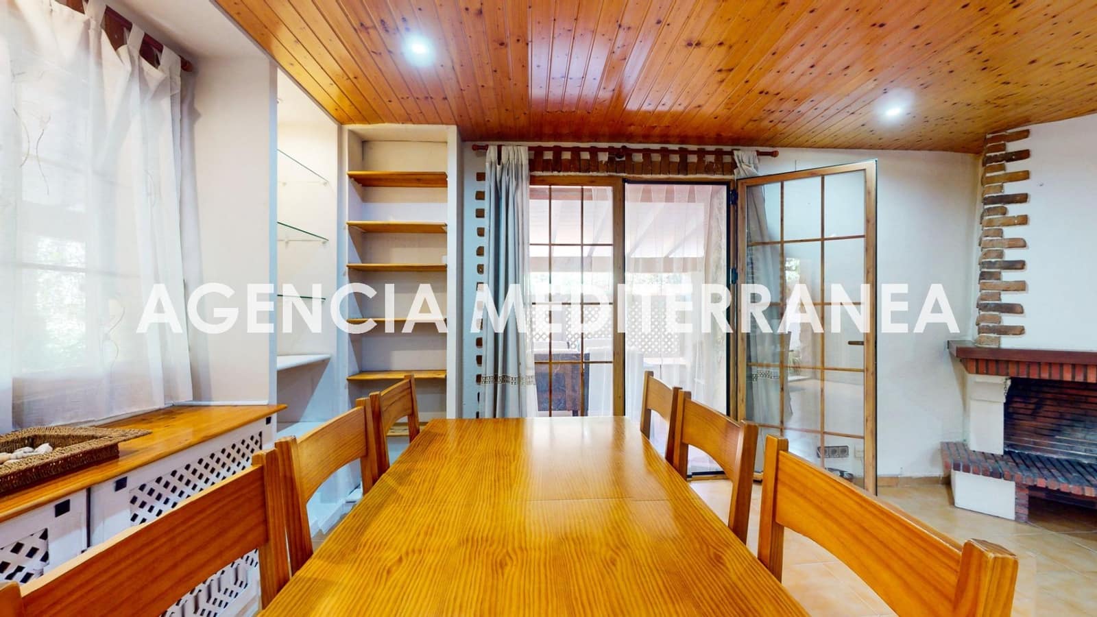 5 slaapkamer Halfvrijstaande villa te koop in La Canada met zwembad garage - € 449.000 (Ref: 9264652)