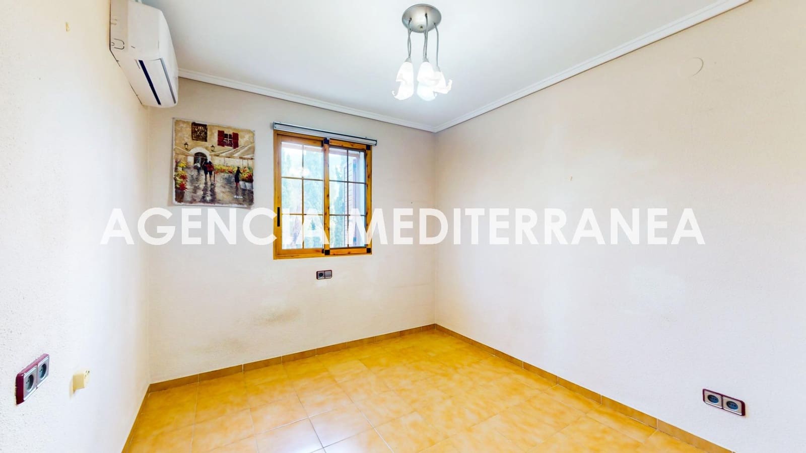 5 slaapkamer Halfvrijstaande villa te koop in La Canada met zwembad garage - € 449.000 (Ref: 9264652)