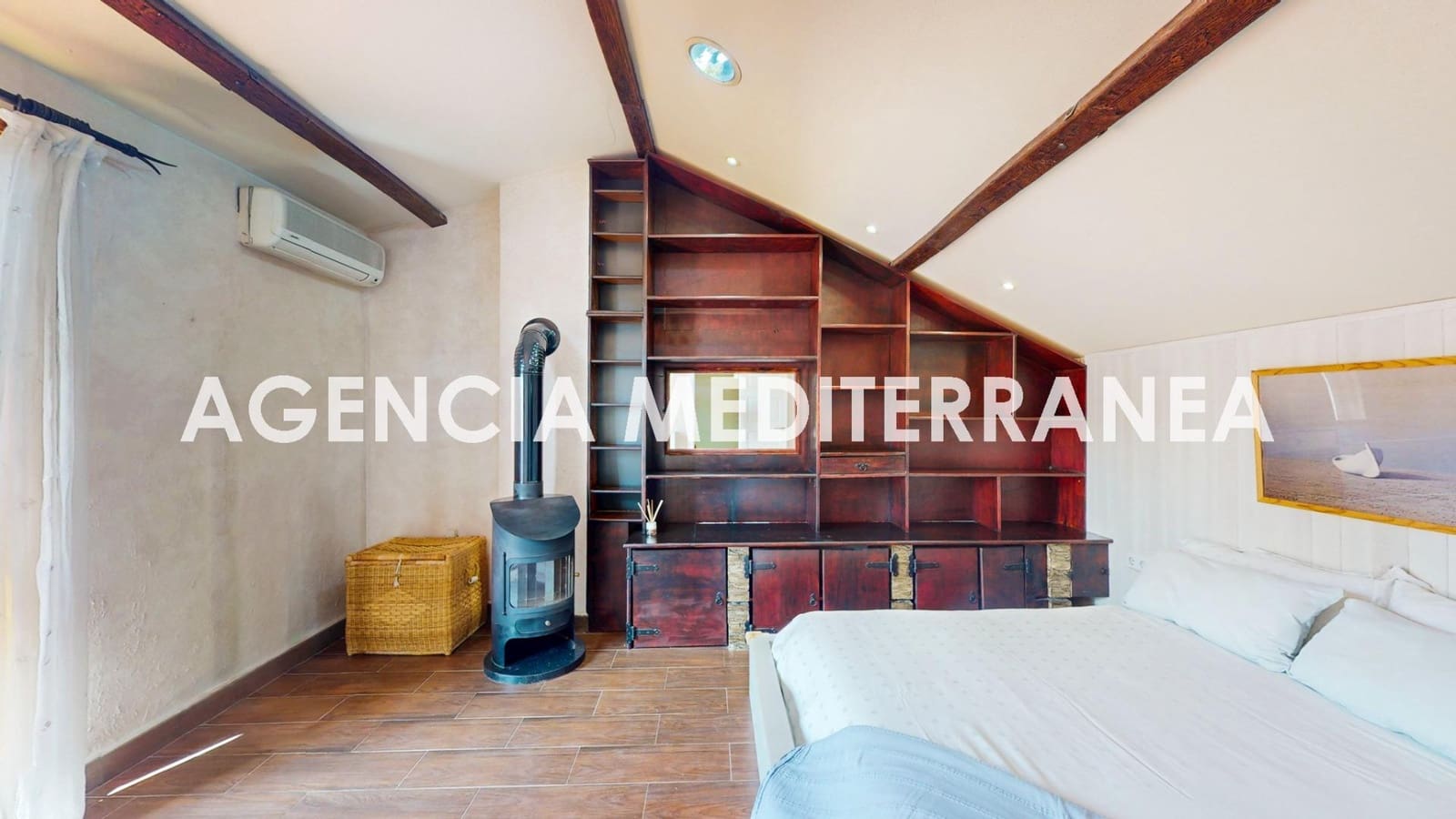 5 slaapkamer Halfvrijstaande villa te koop in La Canada met zwembad garage - € 449.000 (Ref: 9264652)