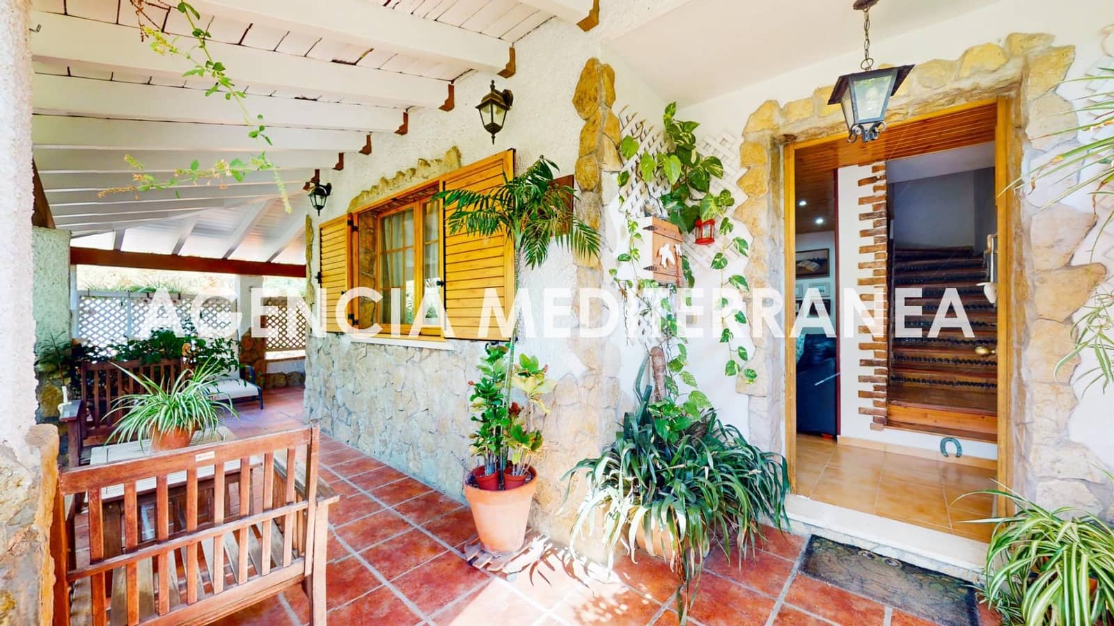 5 slaapkamer Halfvrijstaande villa te koop in La Canada met zwembad garage - € 449.000 (Ref: 9264652)