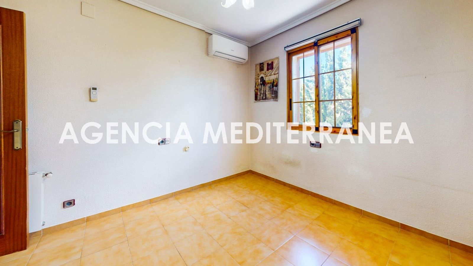 5 slaapkamer Halfvrijstaande villa te koop in La Canada met zwembad garage - € 449.000 (Ref: 9264652)