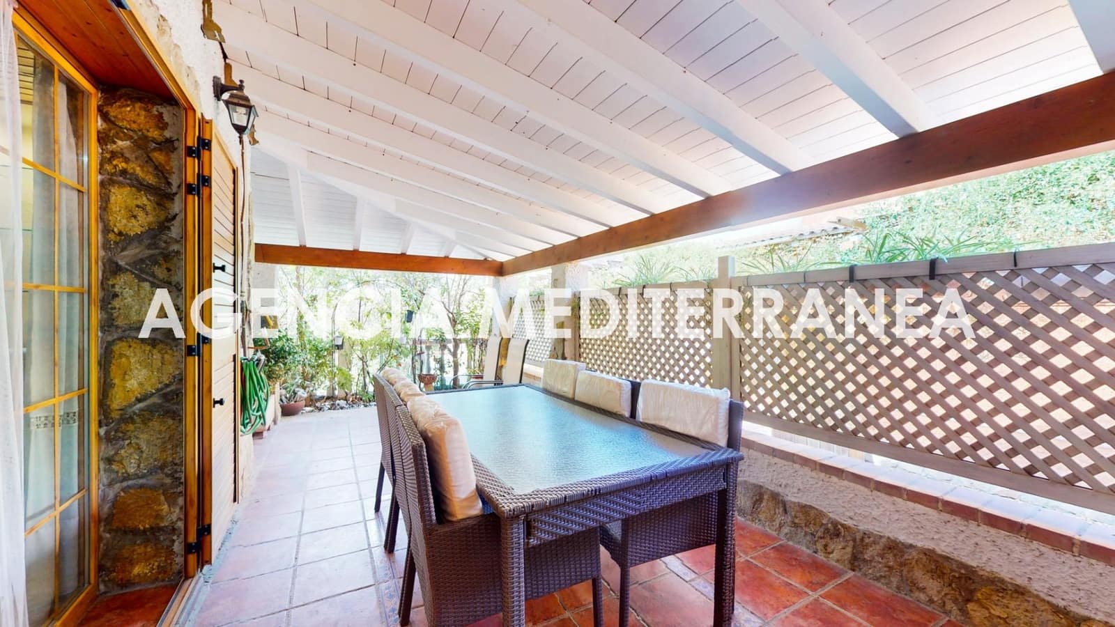 5 slaapkamer Halfvrijstaande villa te koop in La Canada met zwembad garage - € 449.000 (Ref: 9264652)