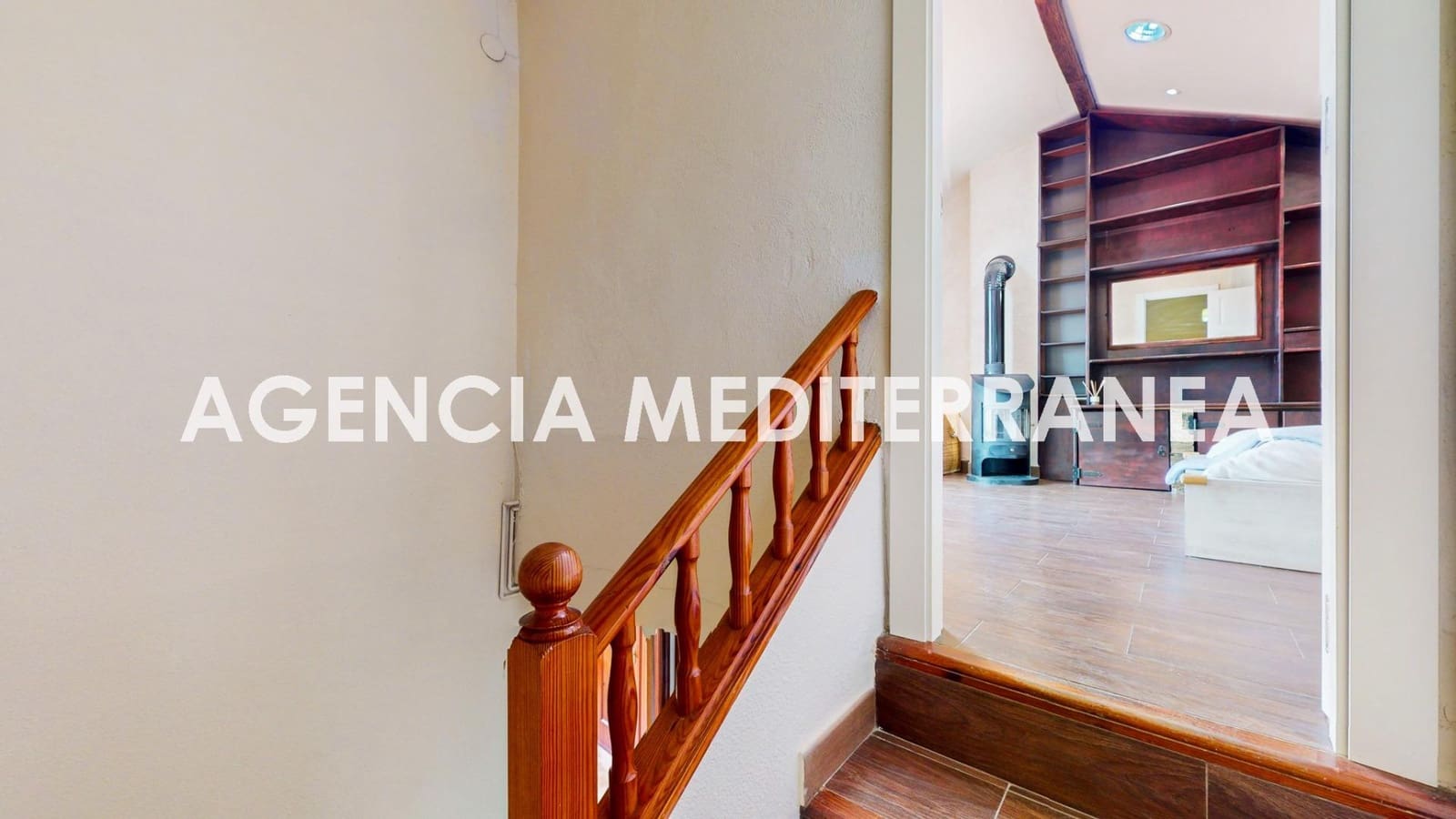 5 slaapkamer Halfvrijstaande villa te koop in La Canada met zwembad garage - € 449.000 (Ref: 9264652)