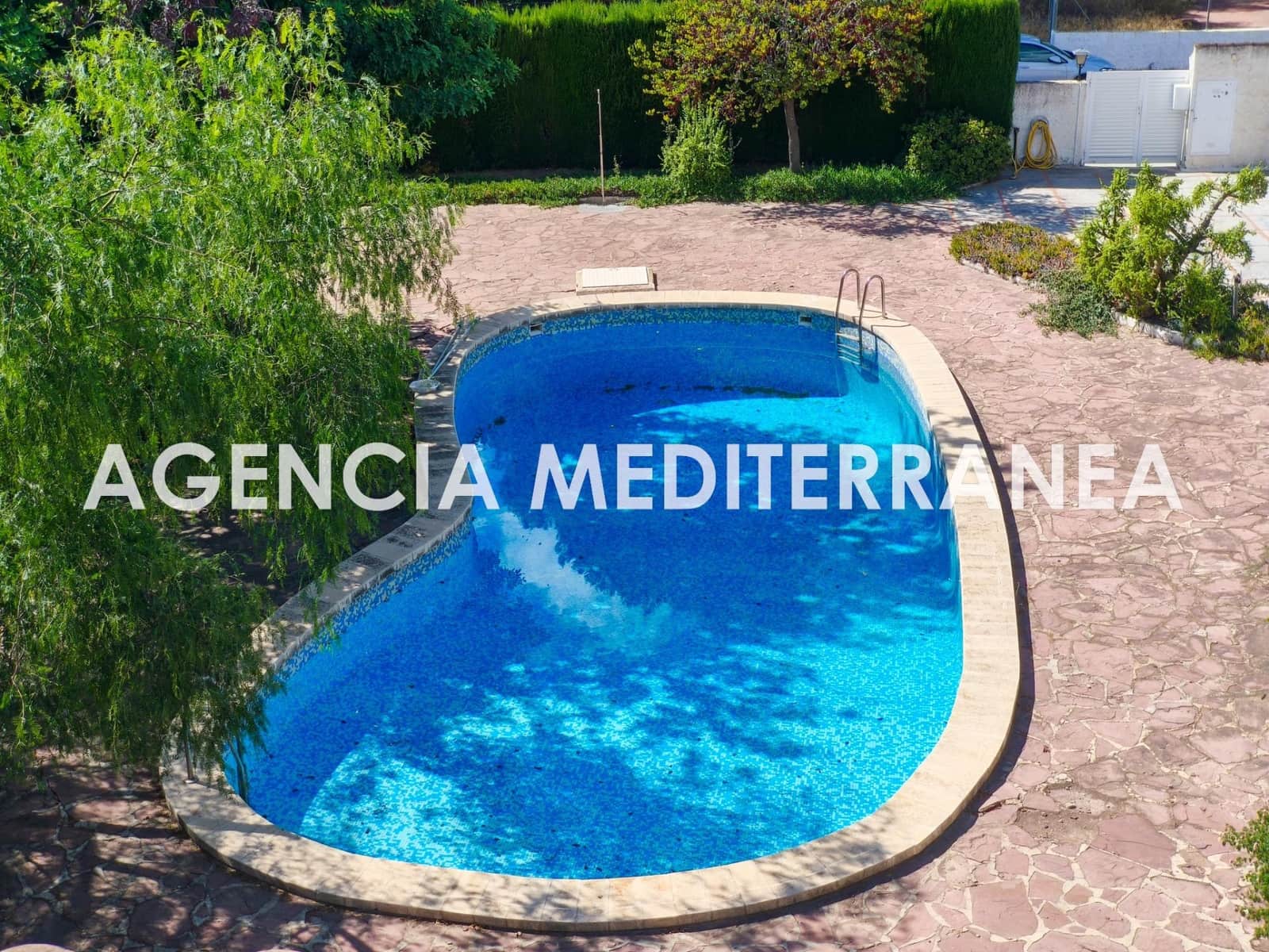 5 slaapkamer Halfvrijstaande villa te koop in La Canada met zwembad garage - € 449.000 (Ref: 9264652)