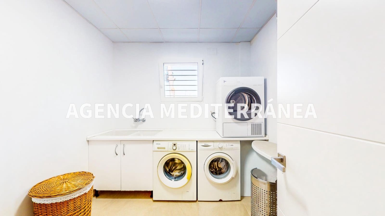 6 soveværelse Villa til salg i Picassent med swimmingpool garage - € 685.000 (Ref: 9282288)