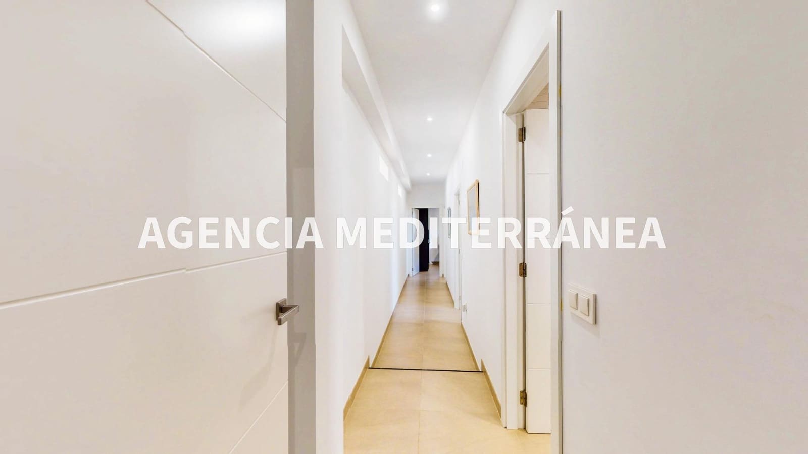 6 soveværelse Villa til salg i Picassent med swimmingpool garage - € 685.000 (Ref: 9282288)