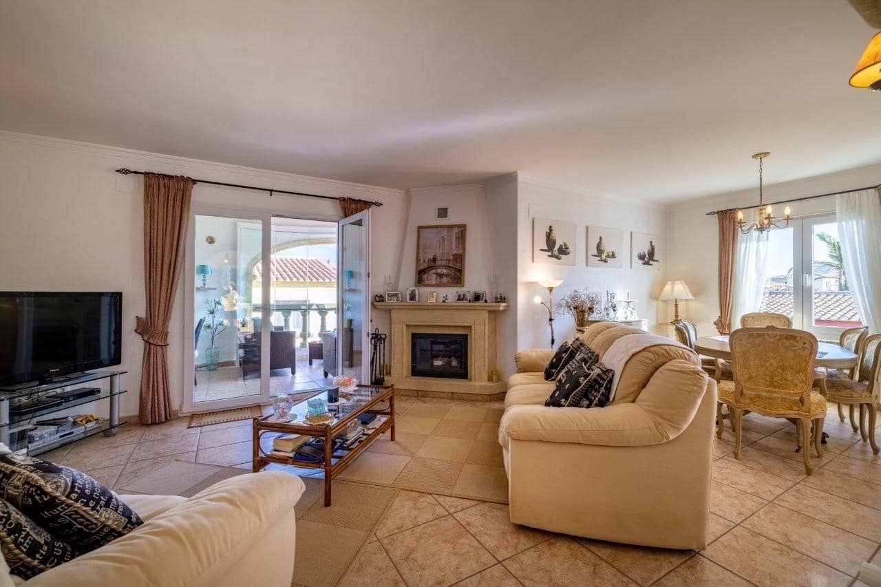 4 soveværelse Villa til salg i Denia med swimmingpool garage - € 550.000 (Ref: 9285301)