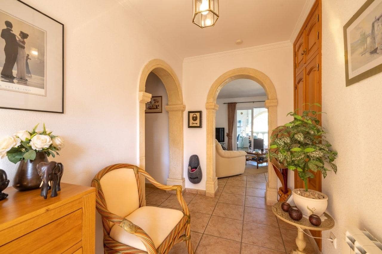 4 soveværelse Villa til salg i Denia med swimmingpool garage - € 550.000 (Ref: 9285301)