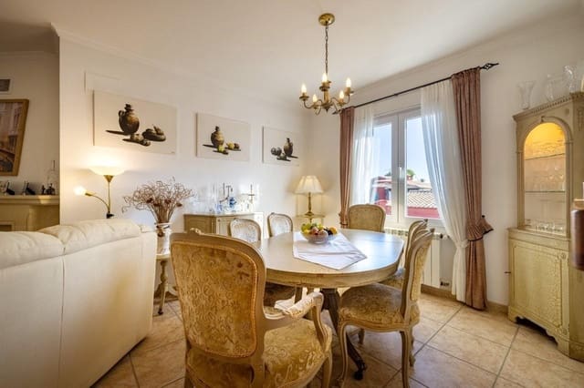 4 sypialnia Willa na sprzedaż w Centro Urbano, Dénia z basenem garażem - 550 000 € (Ref: 9285301)