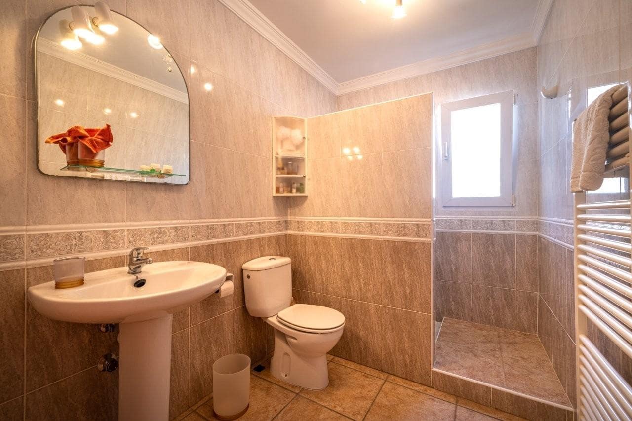 4 soveværelse Villa til salg i Denia med swimmingpool garage - € 550.000 (Ref: 9285301)