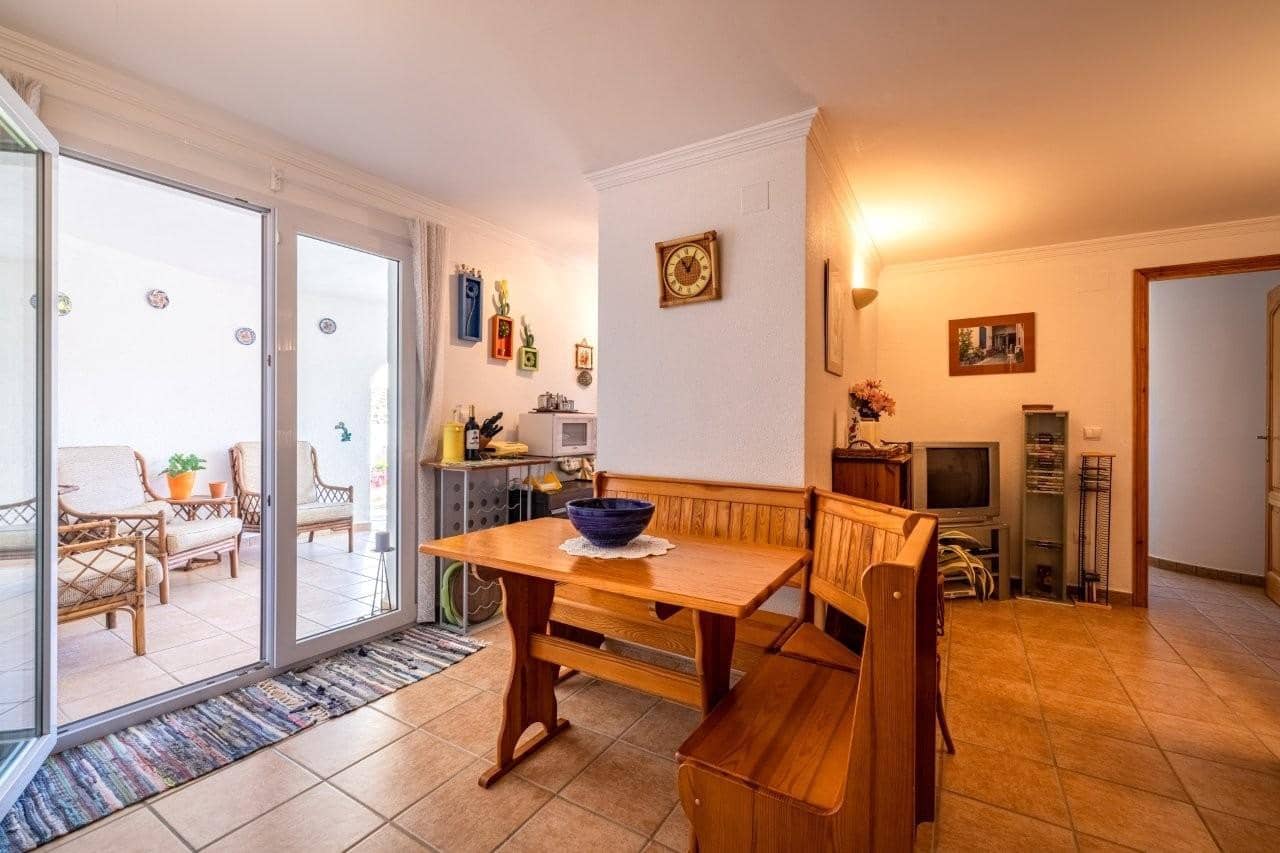 4 soveværelse Villa til salg i Denia med swimmingpool garage - € 550.000 (Ref: 9285301)