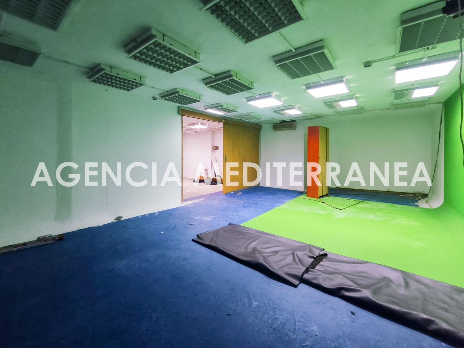 Kaupallinen myytävänä paikassa Valencia kaupunki - 118 000 € (Ref: 9303620)