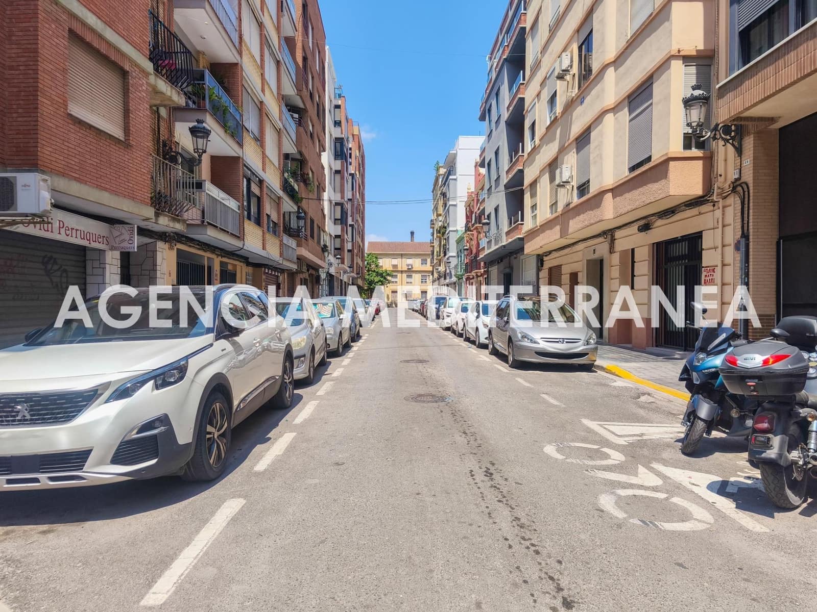Commercial for sale in Valencia city - € 118,000 (Ref: 9303620)