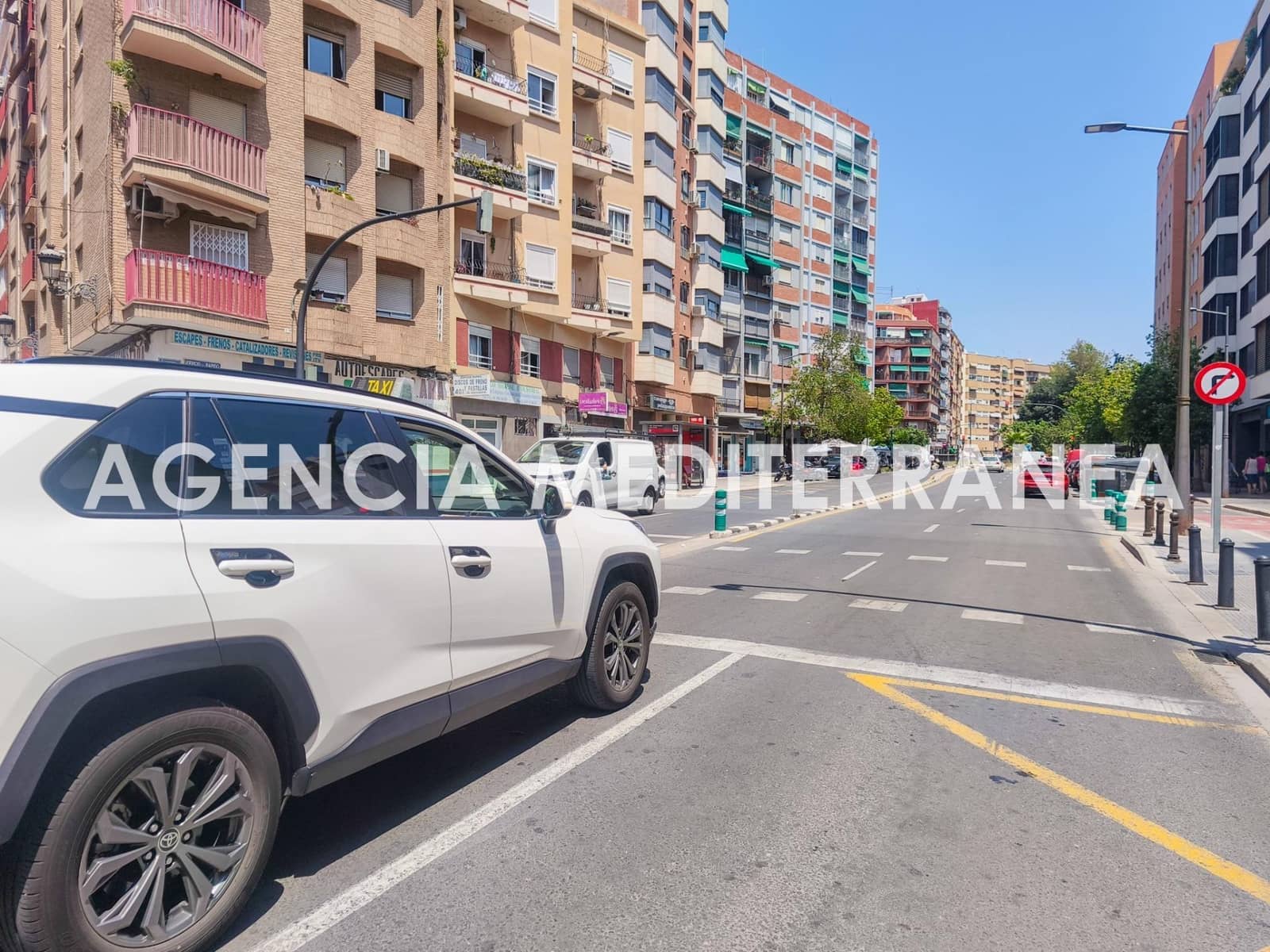 Commercial for sale in Valencia city - € 118,000 (Ref: 9303620)
