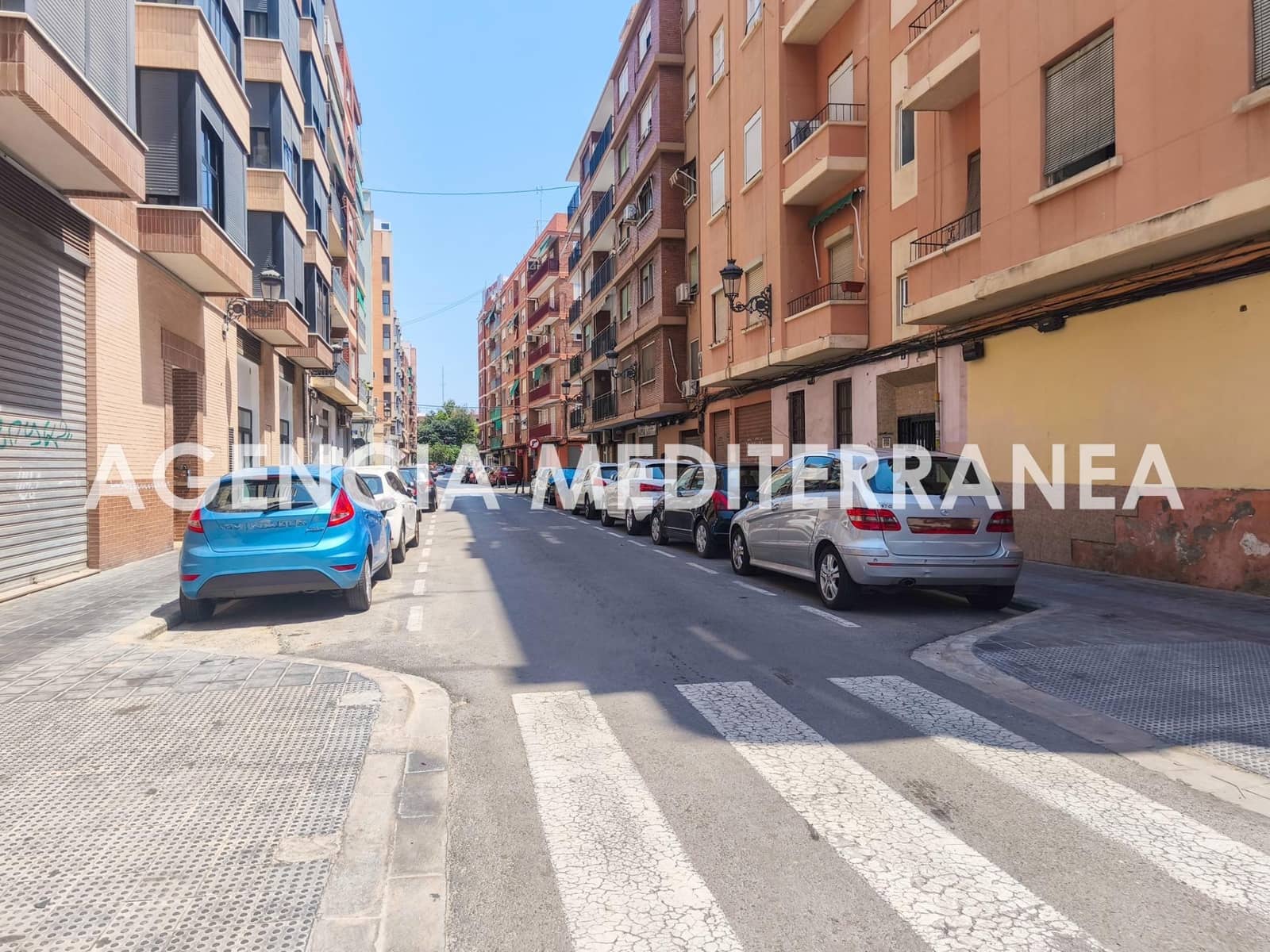 Commercieel te koop in Valencia stad - € 118.000 (Ref: 9303620)