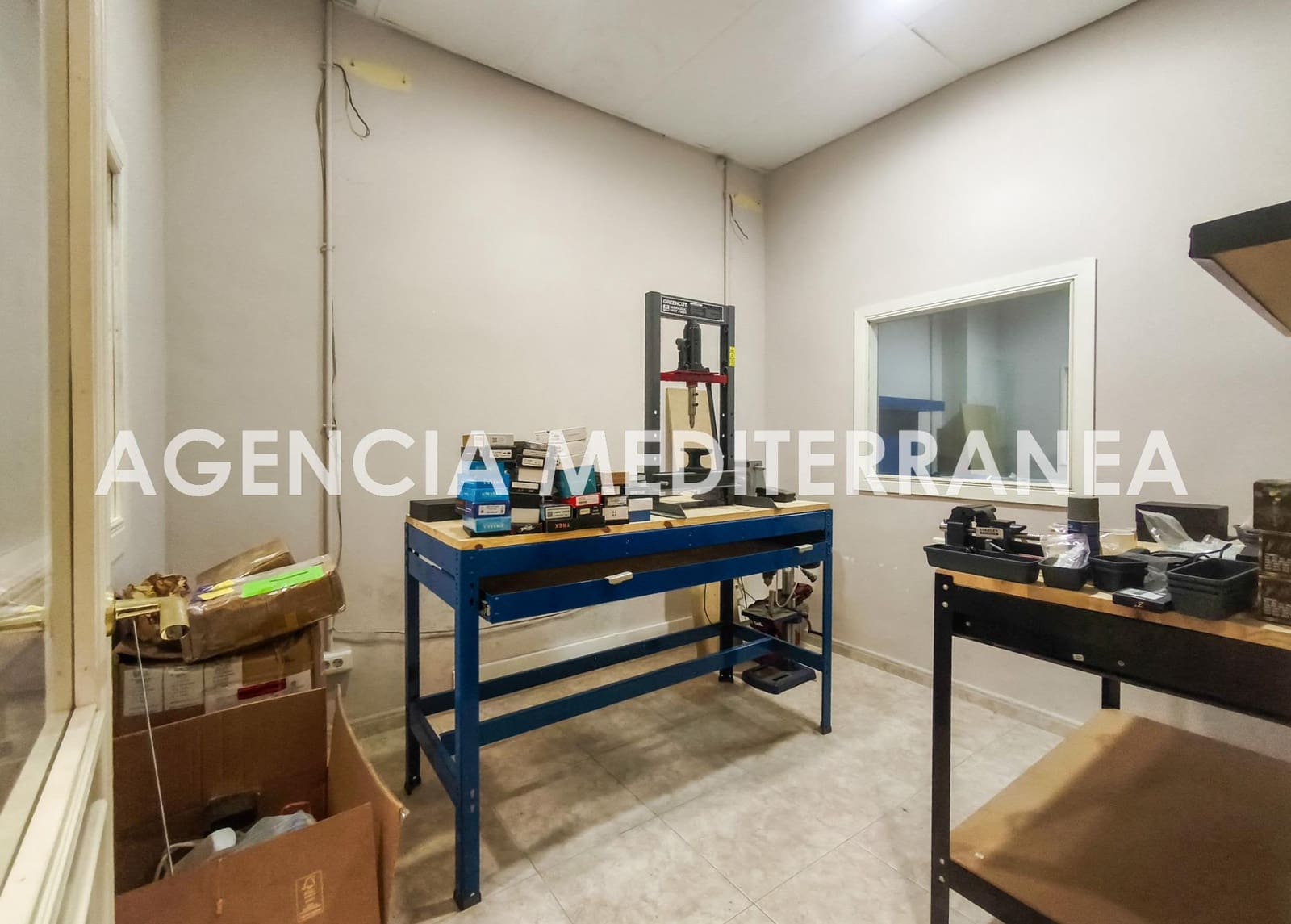 Komercyjne na sprzedaż w Miasto Walencja - 118 000 € (Ref: 9303620)