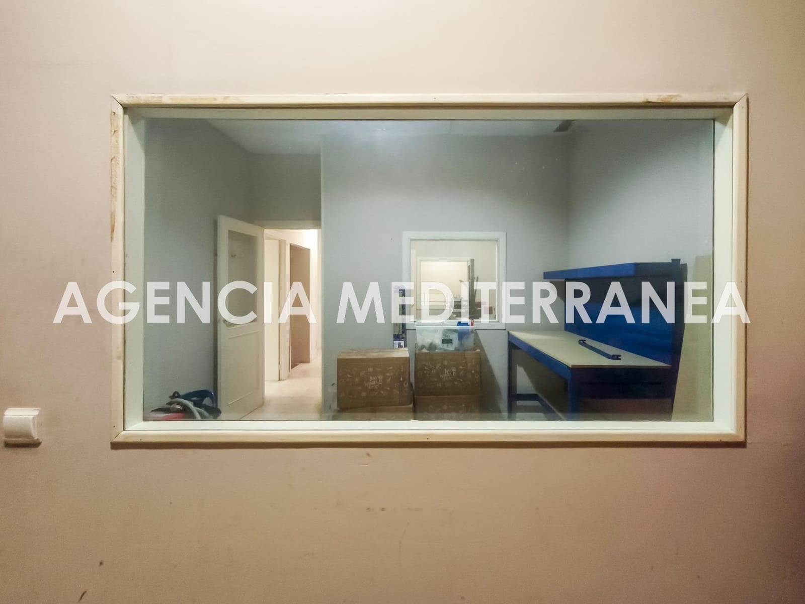 Commercial for sale in Valencia city - € 118,000 (Ref: 9303620)