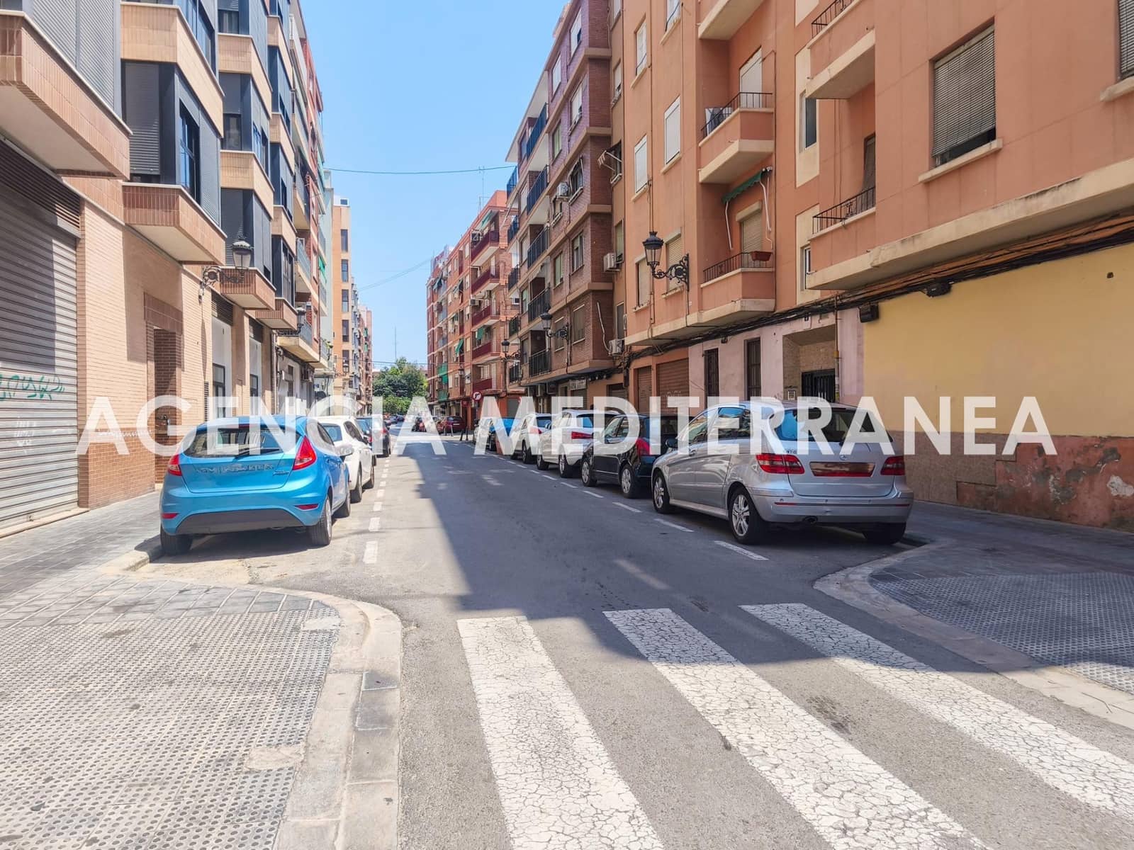 Commercial for sale in Valencia city - € 118,000 (Ref: 9303620)