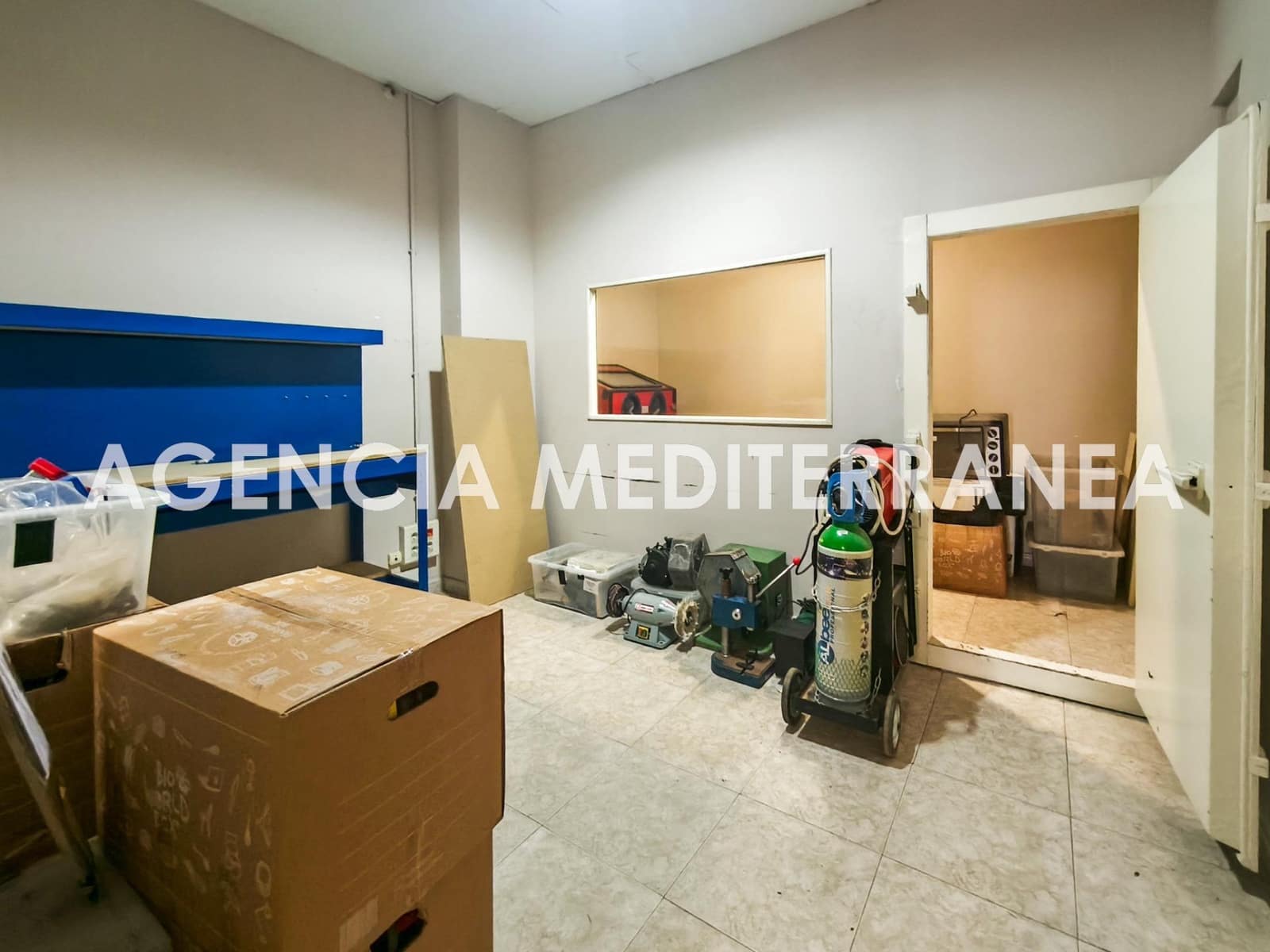 Erhverv til salg i Valencia by - € 118.000 (Ref: 9303620)