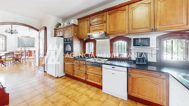 4 sypialnia Willa na sprzedaż w La Cañada, Paterna z basenem garażem - 699 000 € (Ref: 9310964)