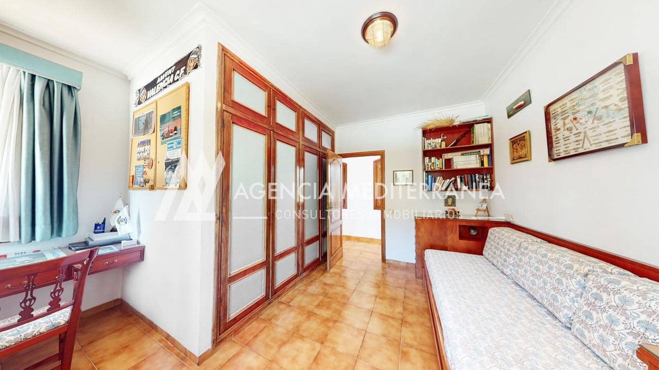 4 bedroom Villa for sale in La Canada with pool garage - € 699,000 (Ref: 9310964)