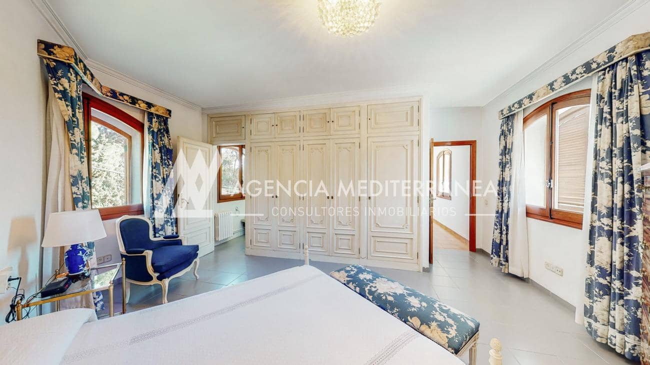 4 bedroom Villa for sale in La Canada with pool garage - € 699,000 (Ref: 9310964)