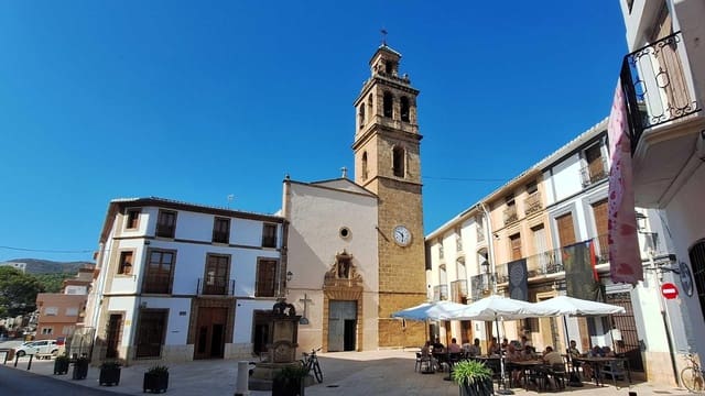 Commercial for sale in Gata de Gorgos - € 370,000 (Ref: 9330711)