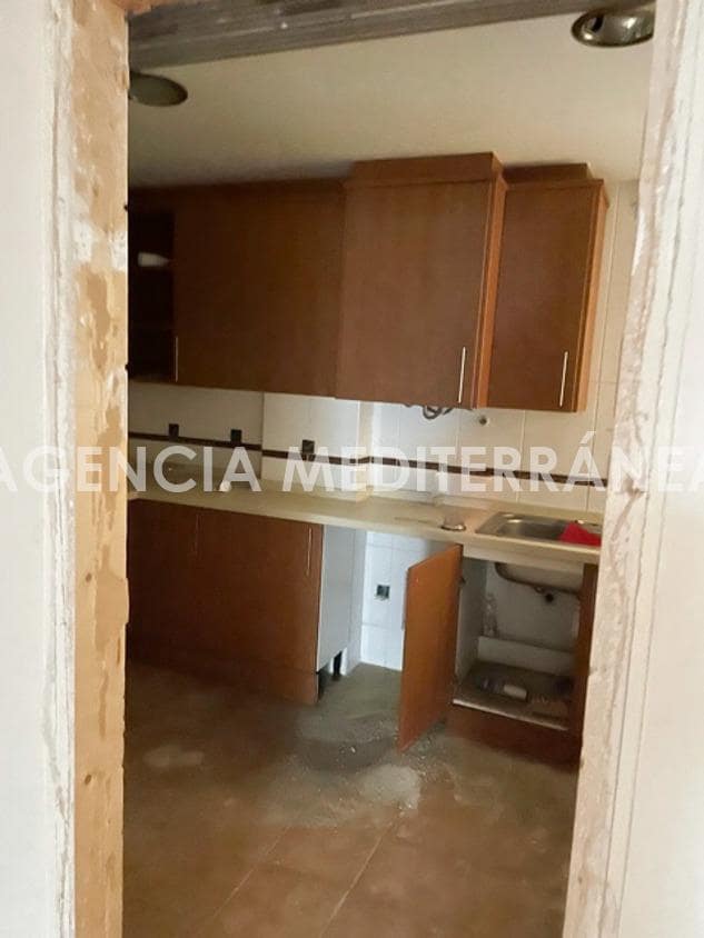 2 slaapkamer Rijtjeshuis te koop in Chiva met zwembad garage - € 190.000 (Ref: 9335042)