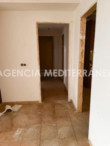 2 soveværelse Rækkehus til salg i Chiva med swimmingpool garage - € 190.000 (Ref: 9335042)